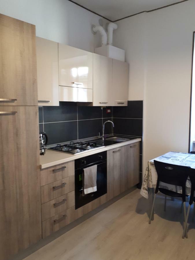 Laura'S Lake Room 阿罗纳 外观 照片